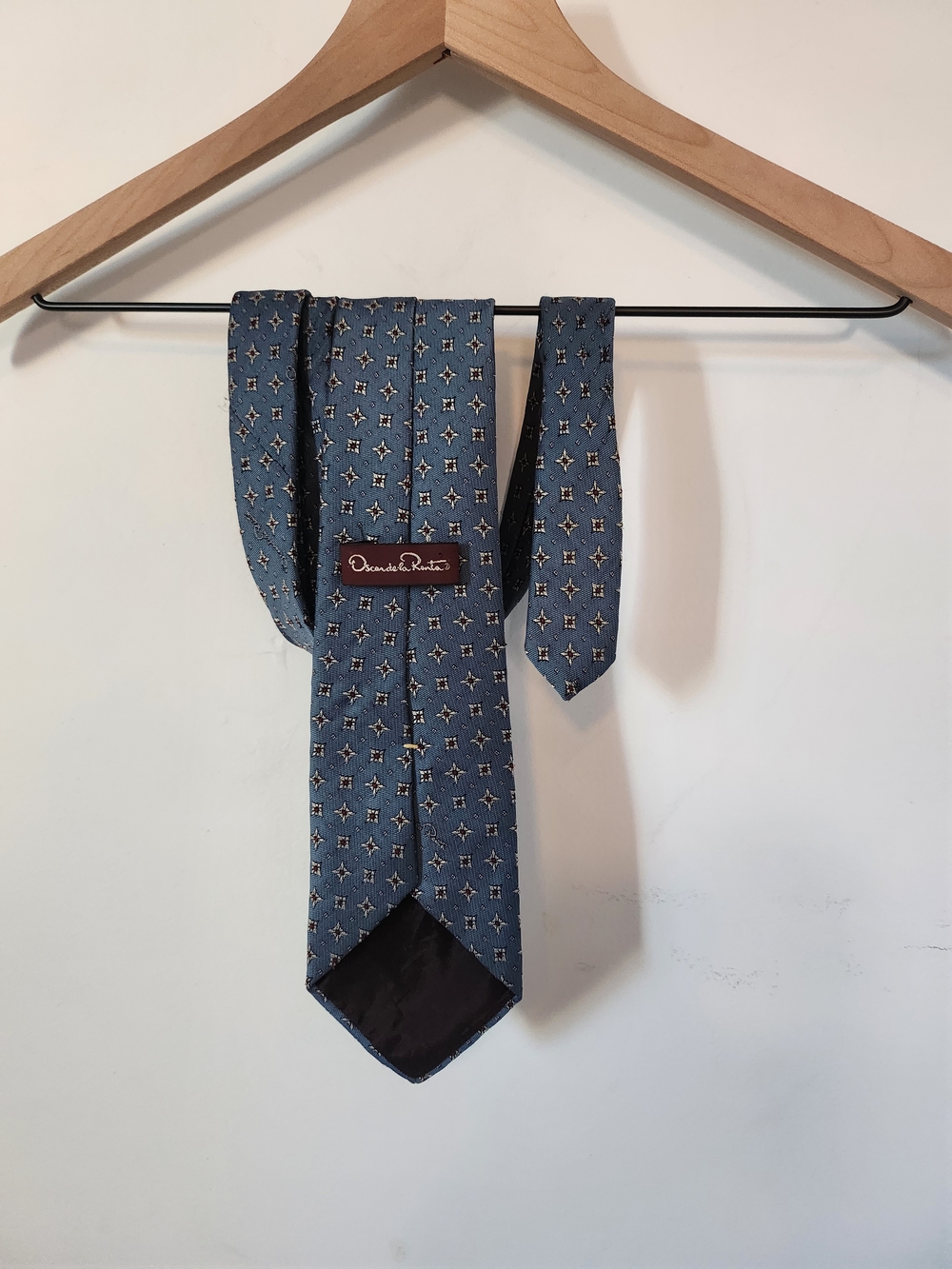 Oscar de la Renta Blue Geometric Silk Tie